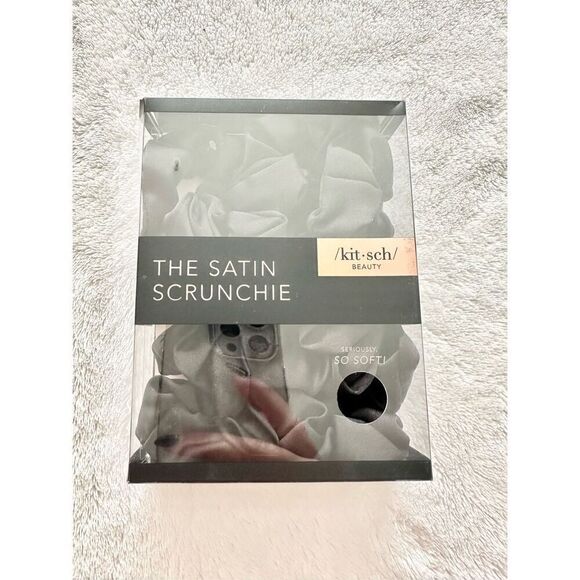 Kit . Sch Beaty the so soft satin - box of black scrunchies - Picture 1 of 2